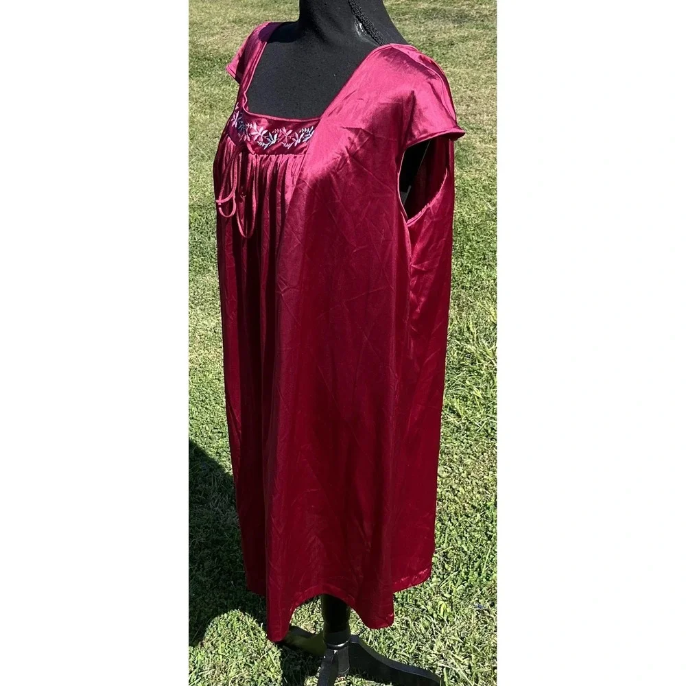 Vintage JCPenney Nightgown Robe Set Womens XXL Burgundy Embroidered Made USA 90s